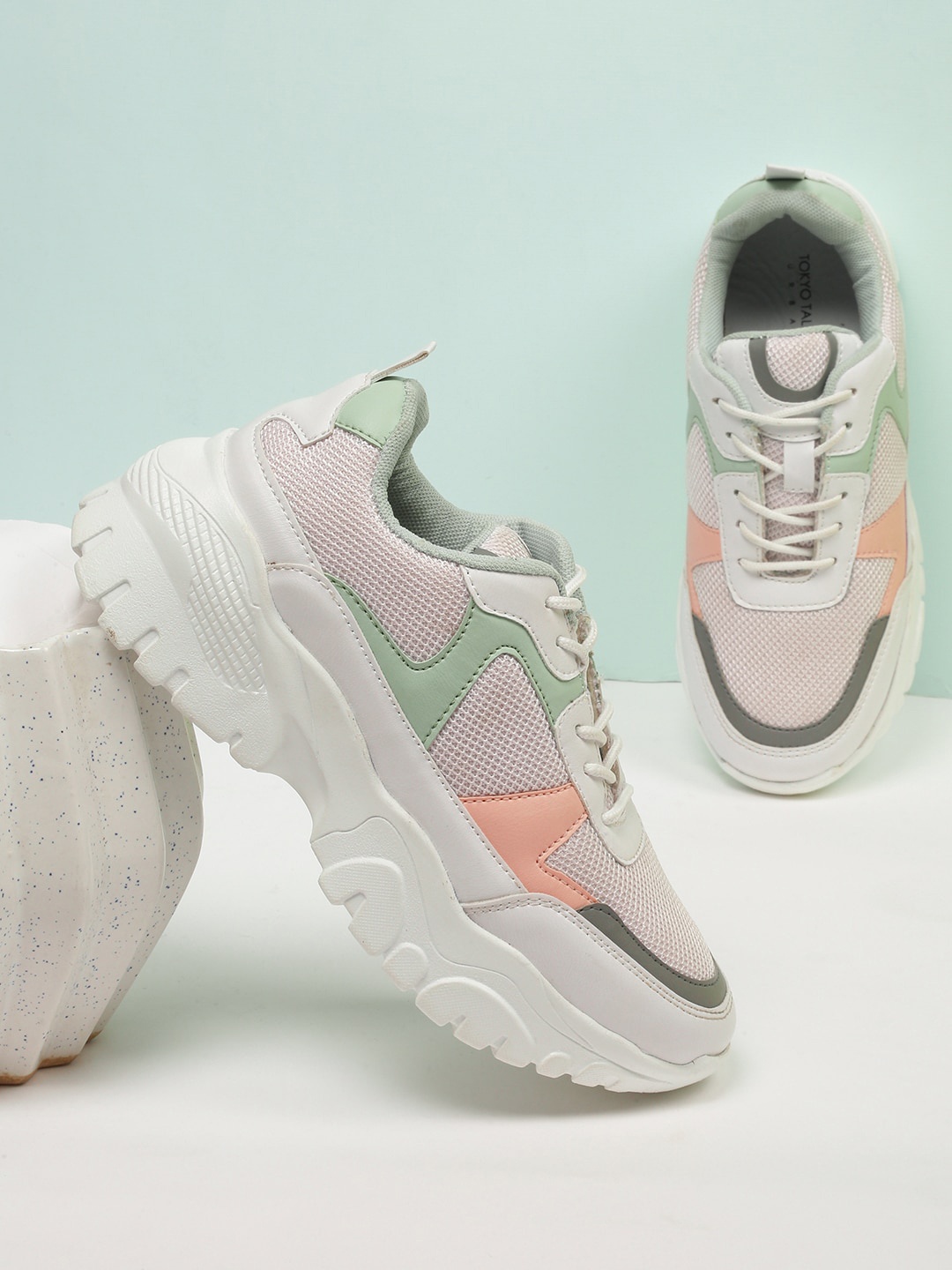 

Tokyo Talkies Women White Colourblocked Sneakers