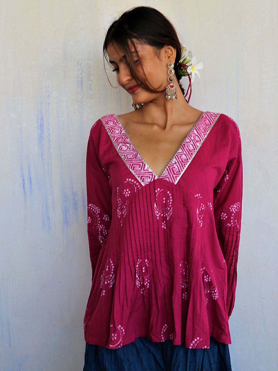 

Chidiyaa Pink Floral Print Empire Longline Top