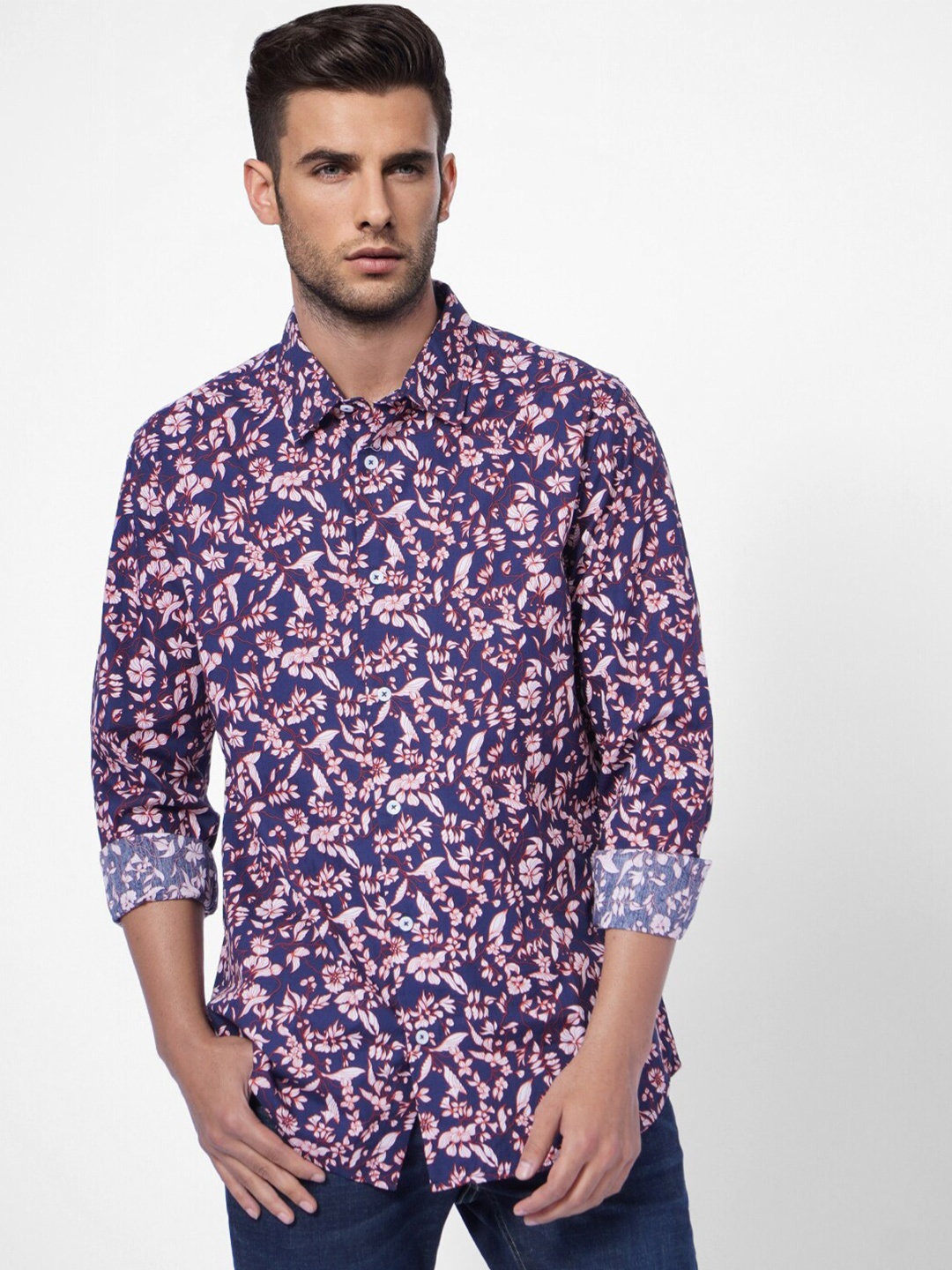 

Jack & Jones Men Blue Floral Printed Cotton Casual Shirt