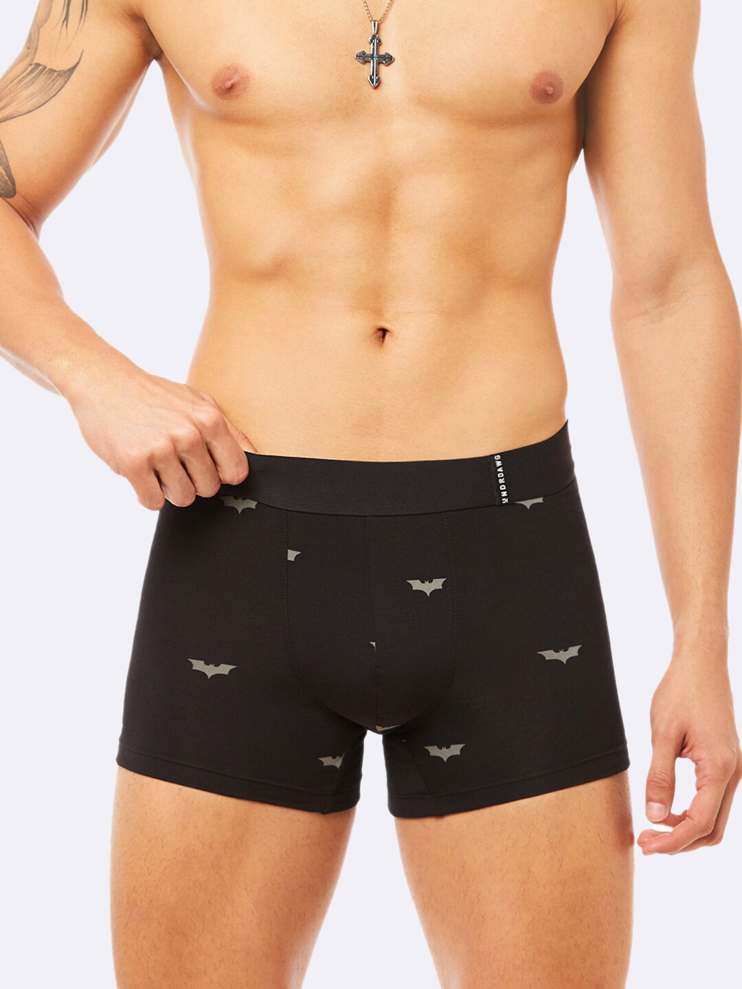 

Undrdawg Men Black Printed Trunk