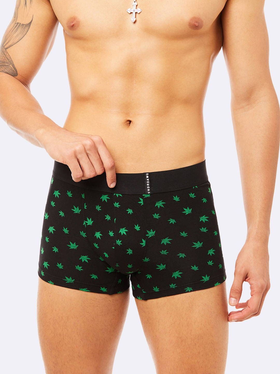 

Undrdawg Men Black Printed Trunk