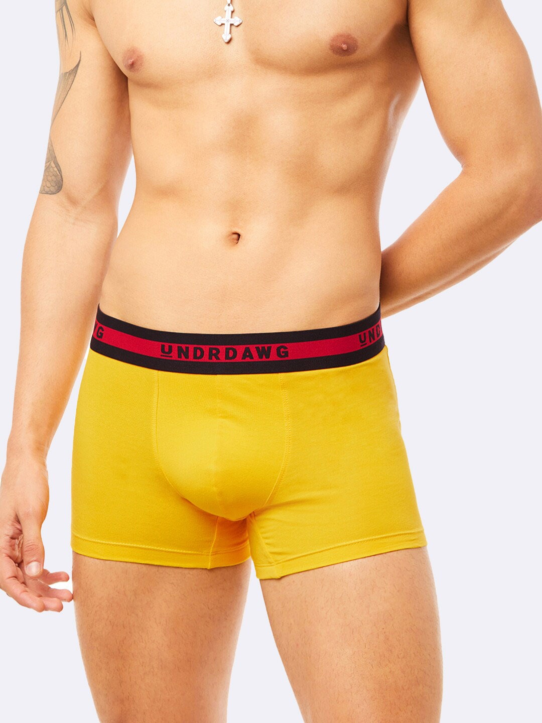 

Undrdawg Men Yellow Solid Basic Trunk