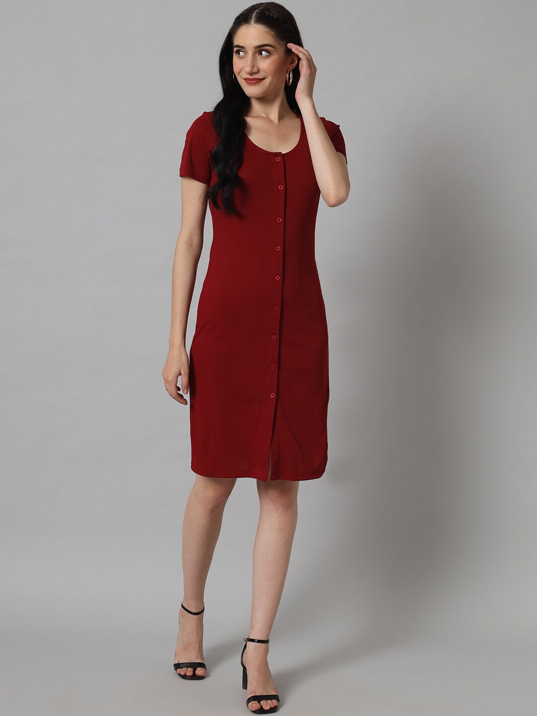 

The Vanca Women Maroon Solid Sheath Dress