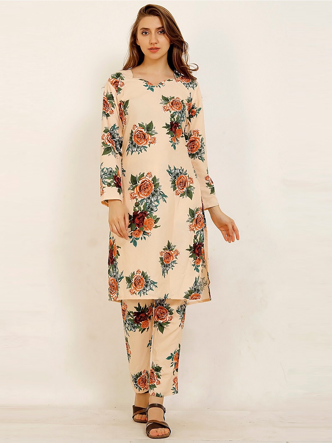 

MISS AYSE Women Cream Floral Printed Kurta with Trousers