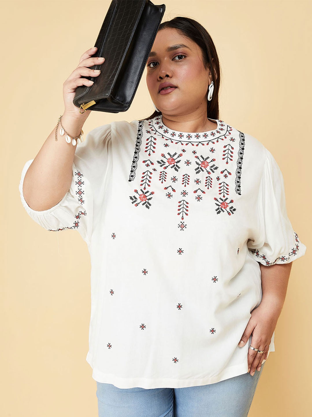 

max Cream-Coloured Floral Print Top