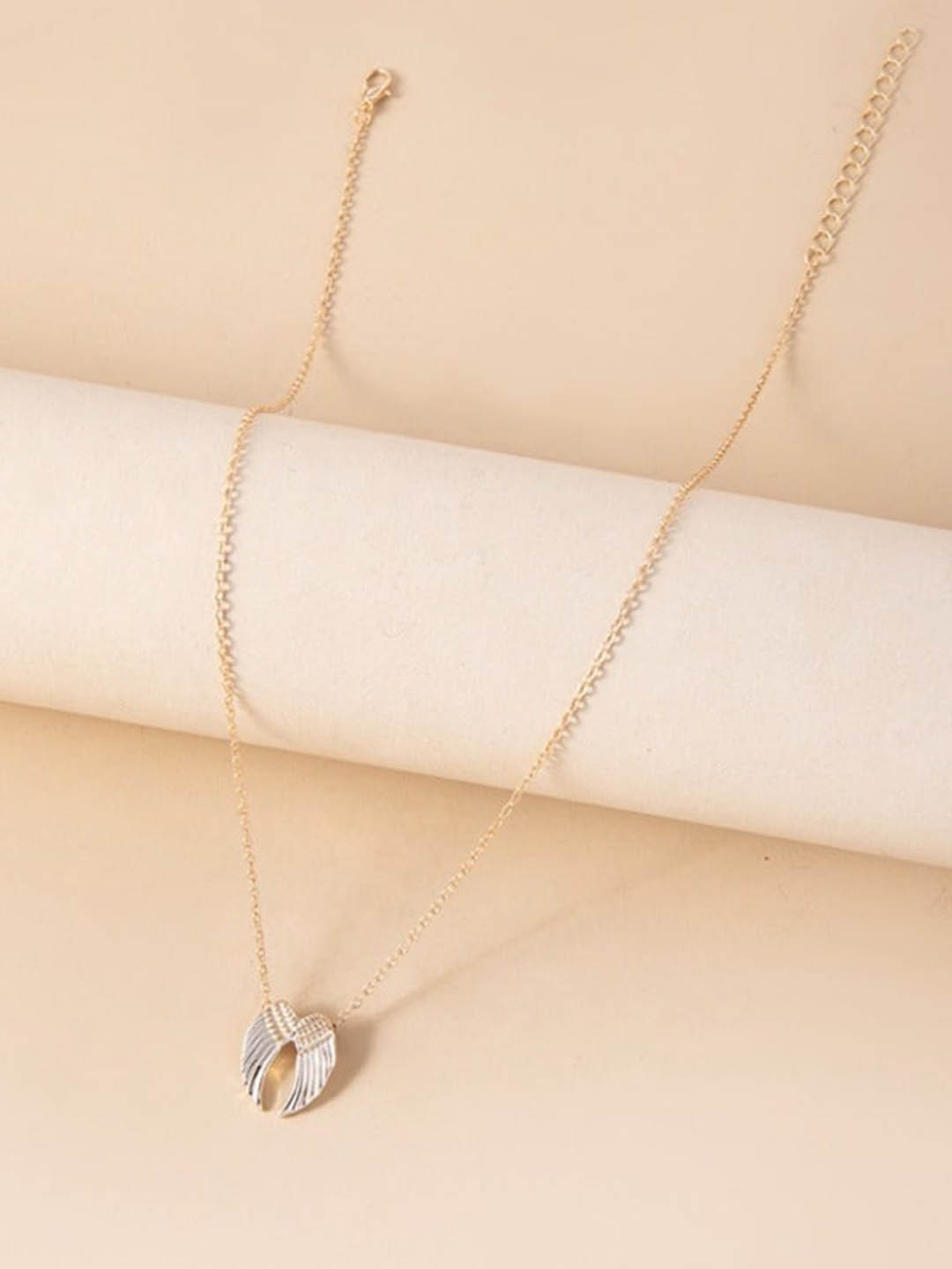 

Pinapes Unisex Gold-Toned Gold-Plated Necklace