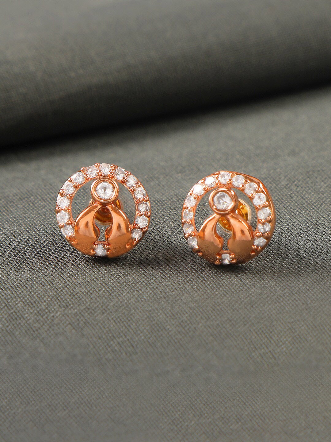 

ZINU Women White Cubic Zirconia studded Rose Gold Plated Circular Studs