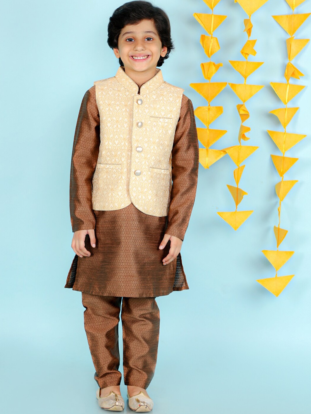 

KID1 Boys Brown Ethnic Motifs Printed Kurta with Pyjamas