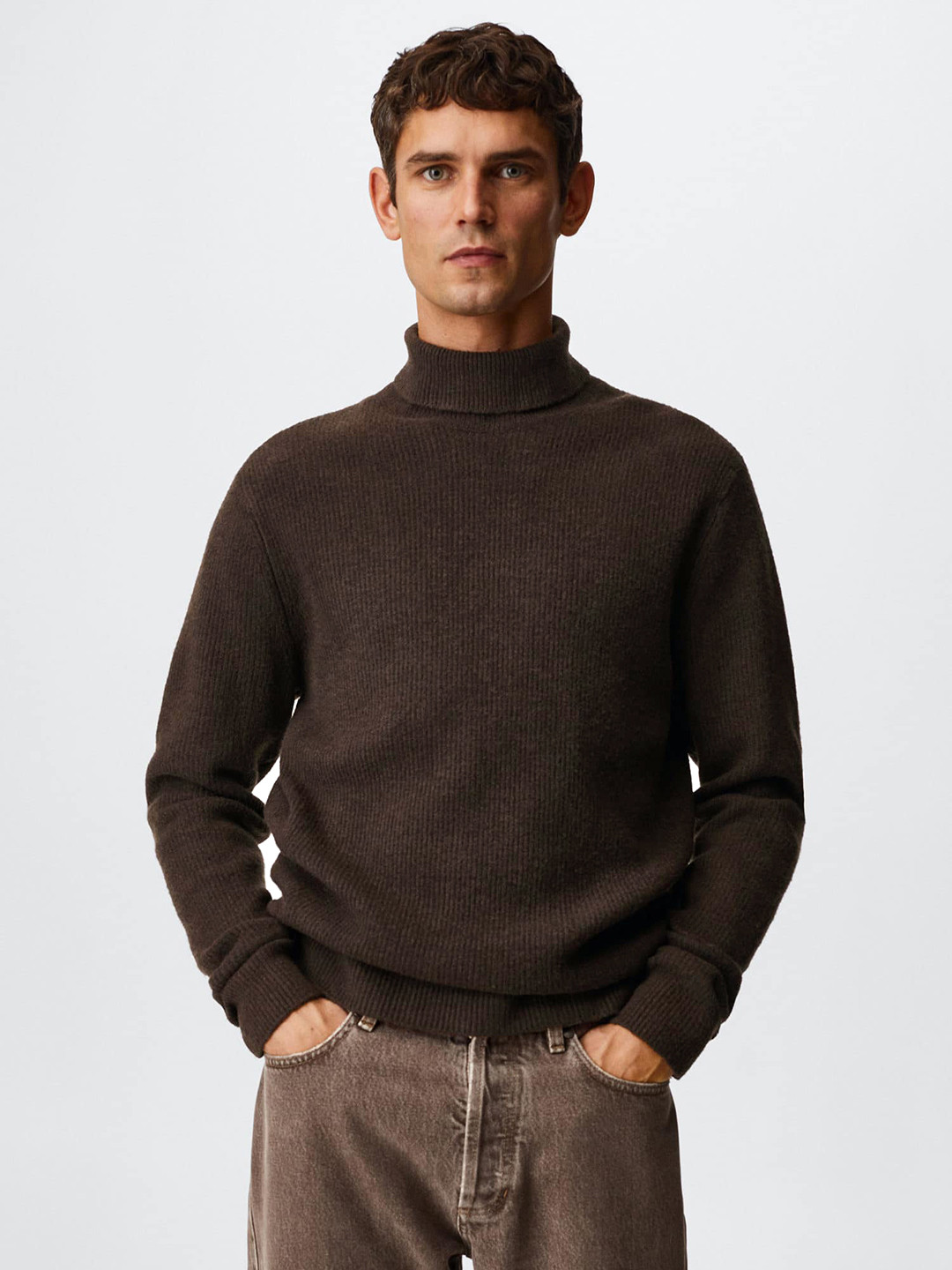 

MANGO MAN Structured Turtleneck Sustainable Pullover, Brown