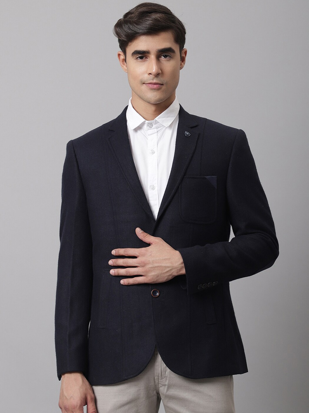 

Cantabil Men Navy Blue Solid Single Breasted Formal Blazer