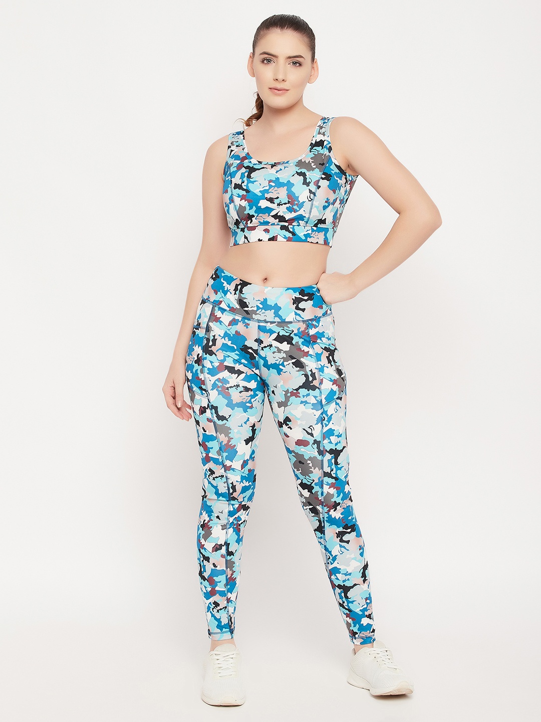 

Clovia Women Blue Printed Tracksuits