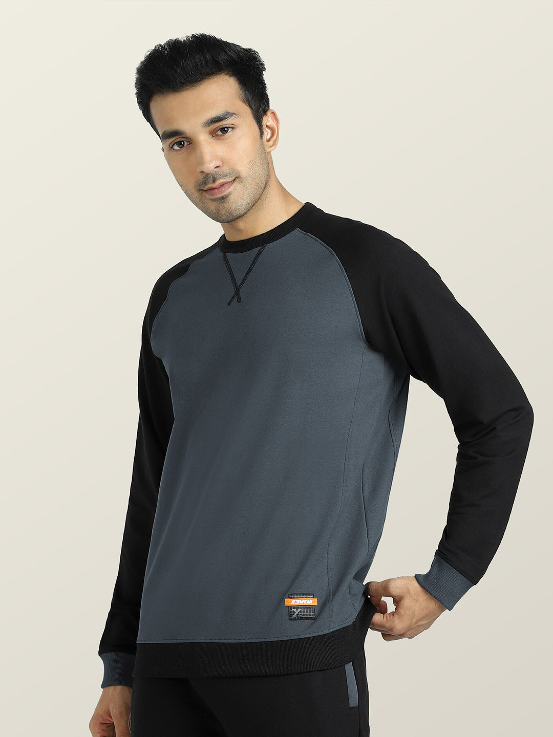 

XYXX Men Black Colourblocked Quest French Terry Cotton-Blend Sweatshirt