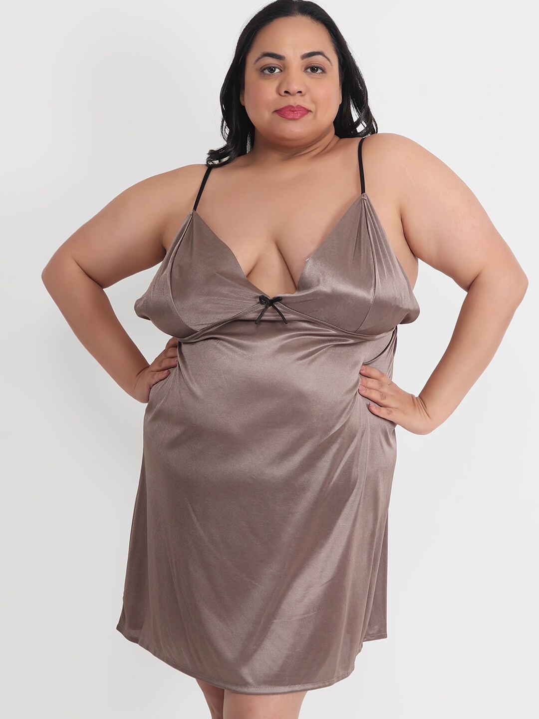 

Klamotten Taupe Plus Size Baby Doll