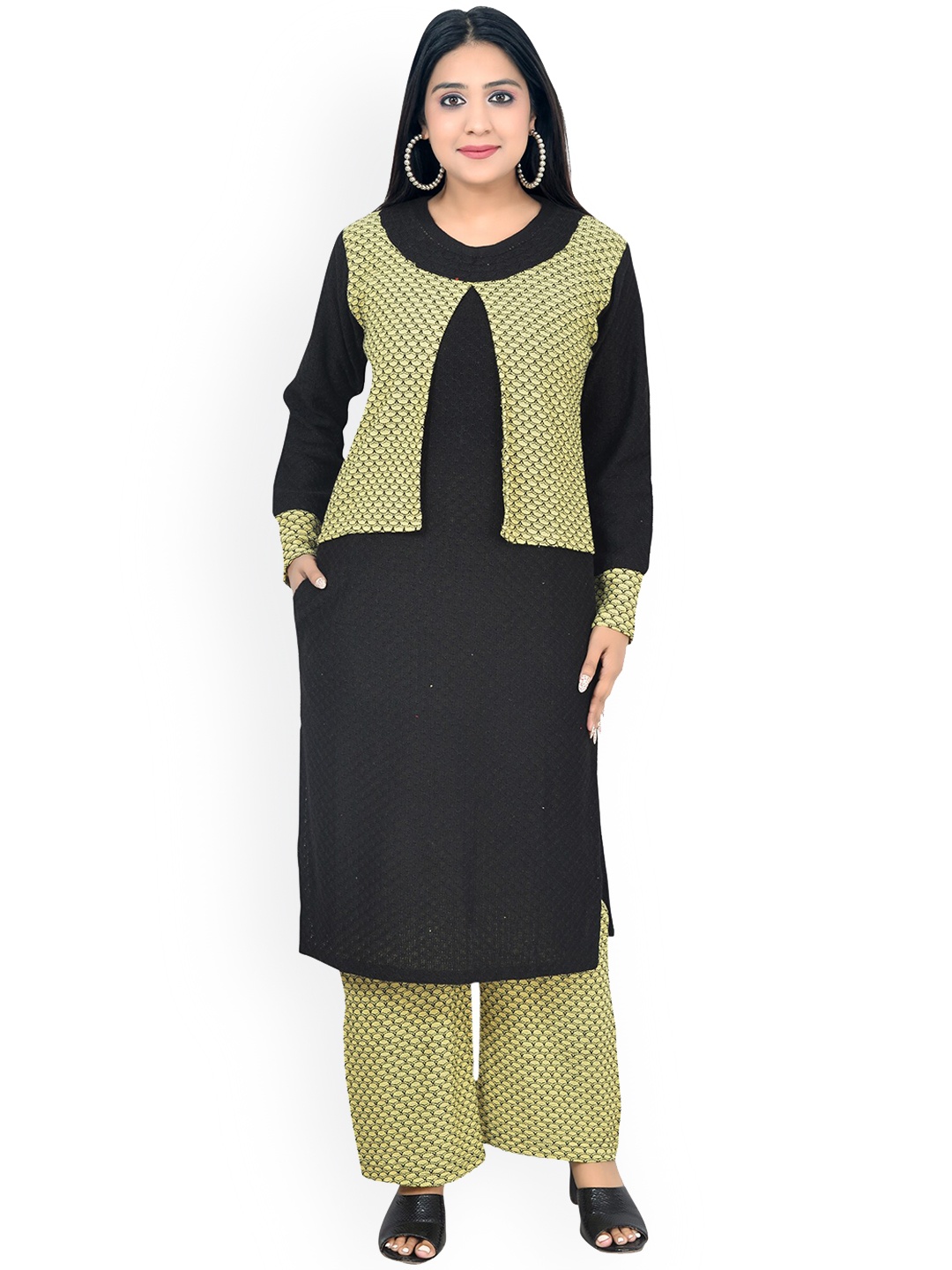

ahhaaaa Women Black Kurta with Palazzos