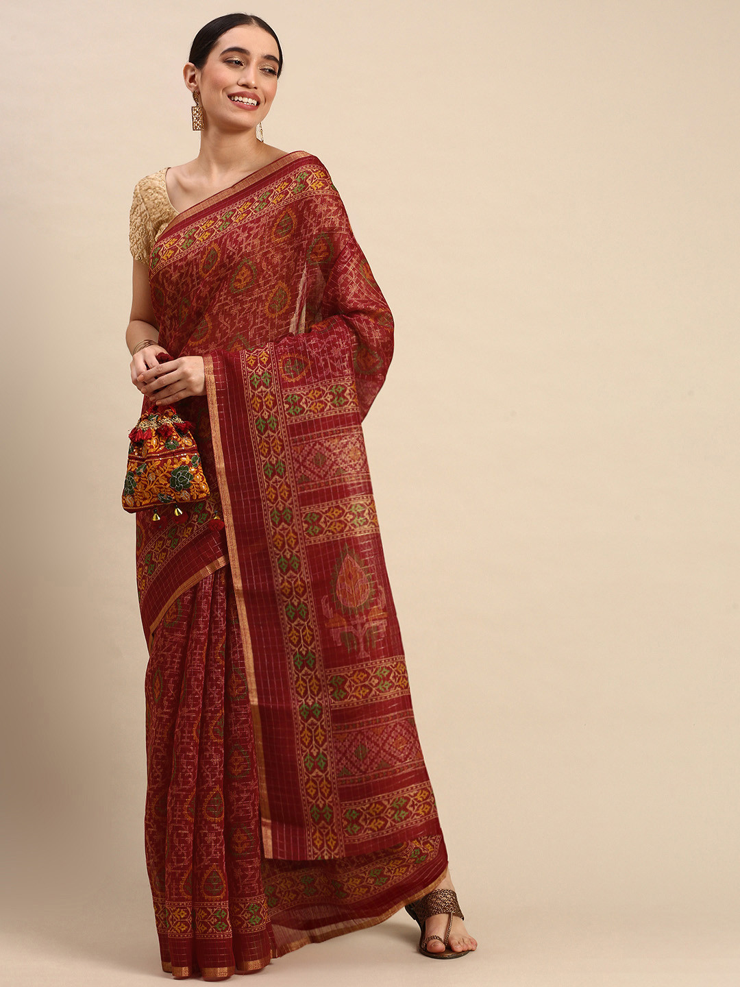 

SANGAM PRINTS Ethnic Motifs Saree, Red