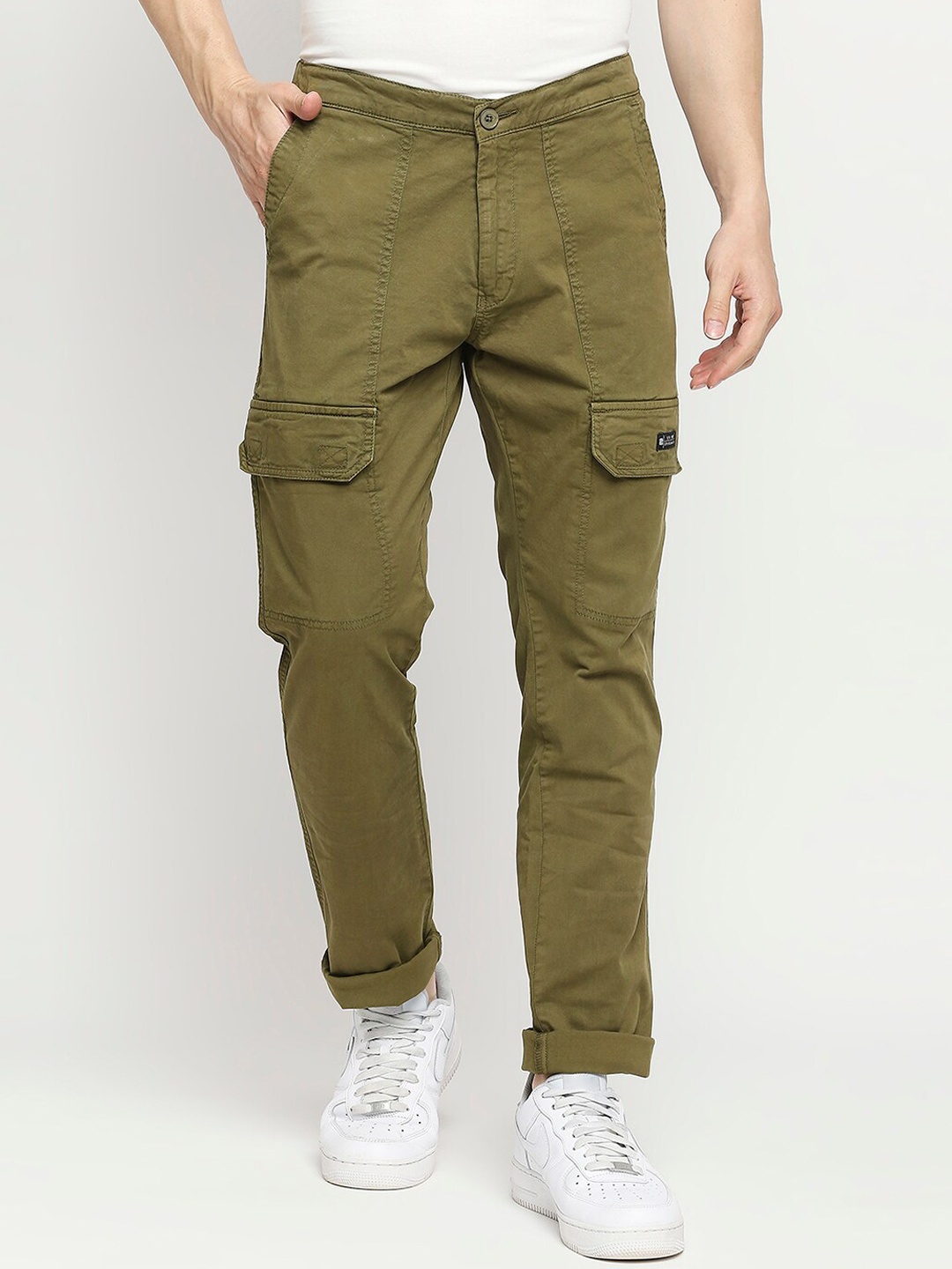 

SPYKAR Men Green Slim Fit Cotton Cargos Trousers