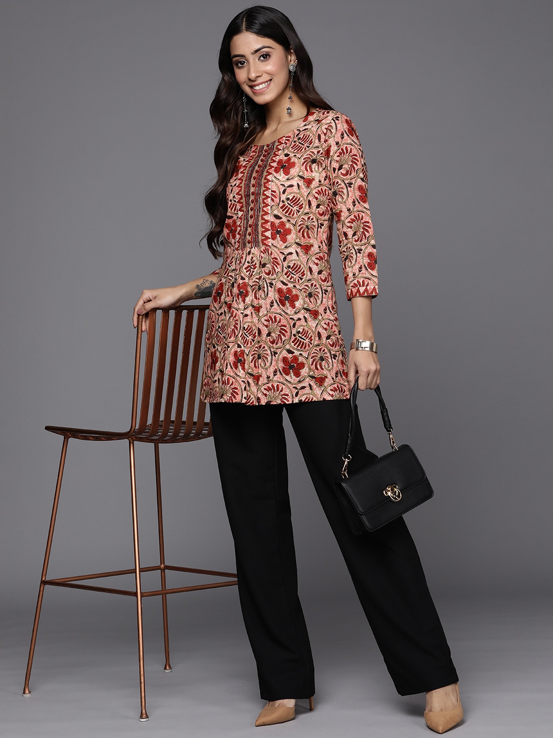 

Indo Era Pure Cotton Floral Printed Regular Top, Red