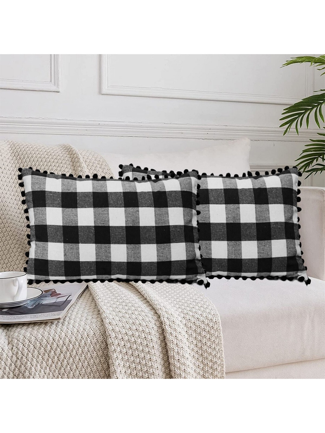 

Lushomes Black & White 2 Pcs Checked Rectangle Cushion Covers