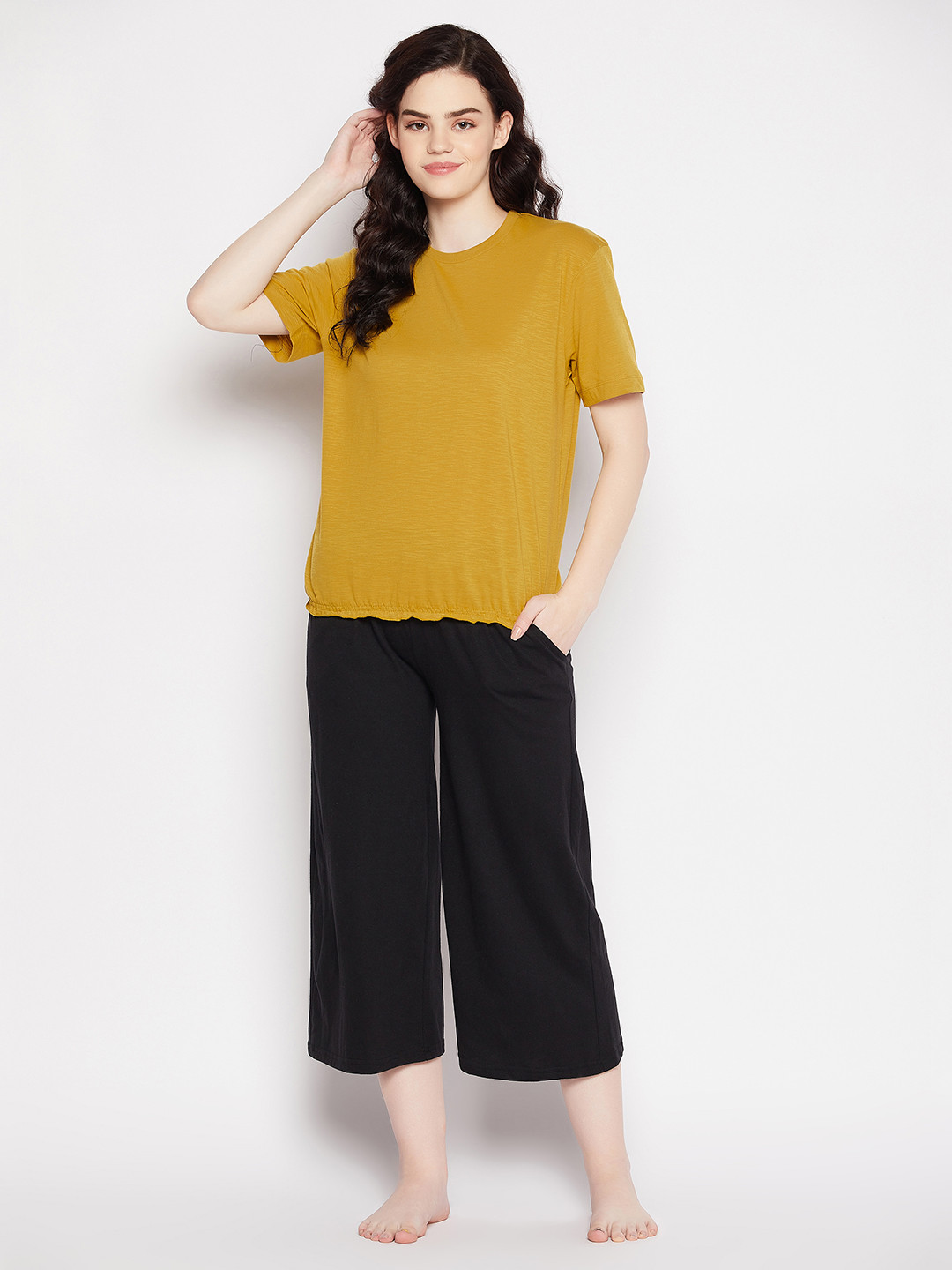 

Clovia Women Black & Mustard Pure Cotton Night Suit