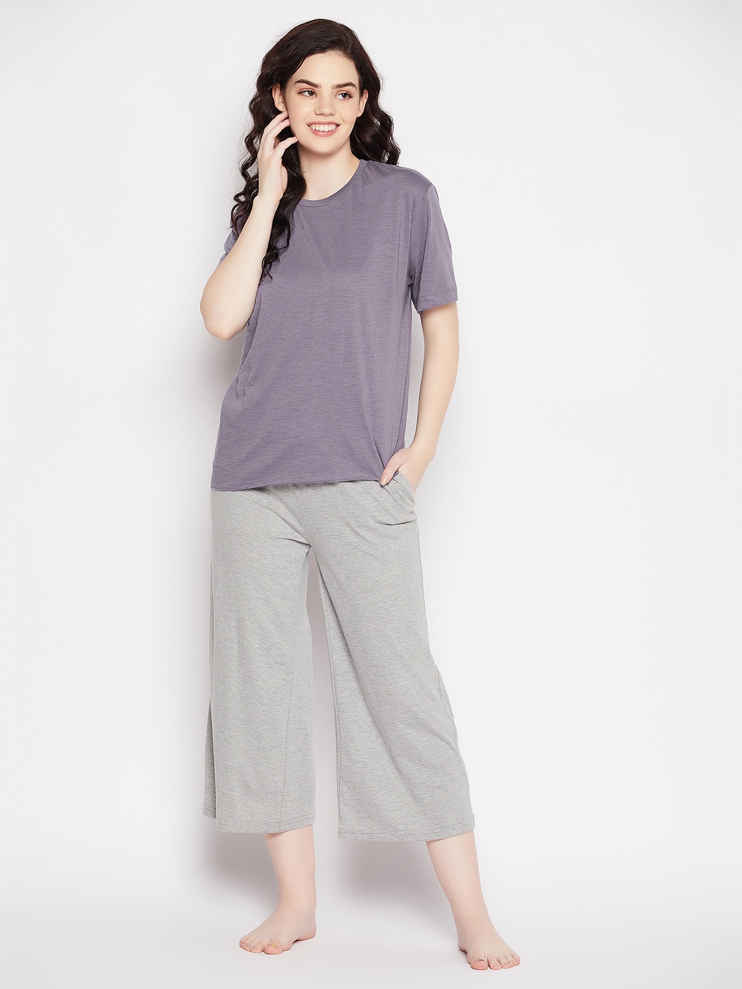 

Clovia Women Grey & Purple Pure Cotton Night suit