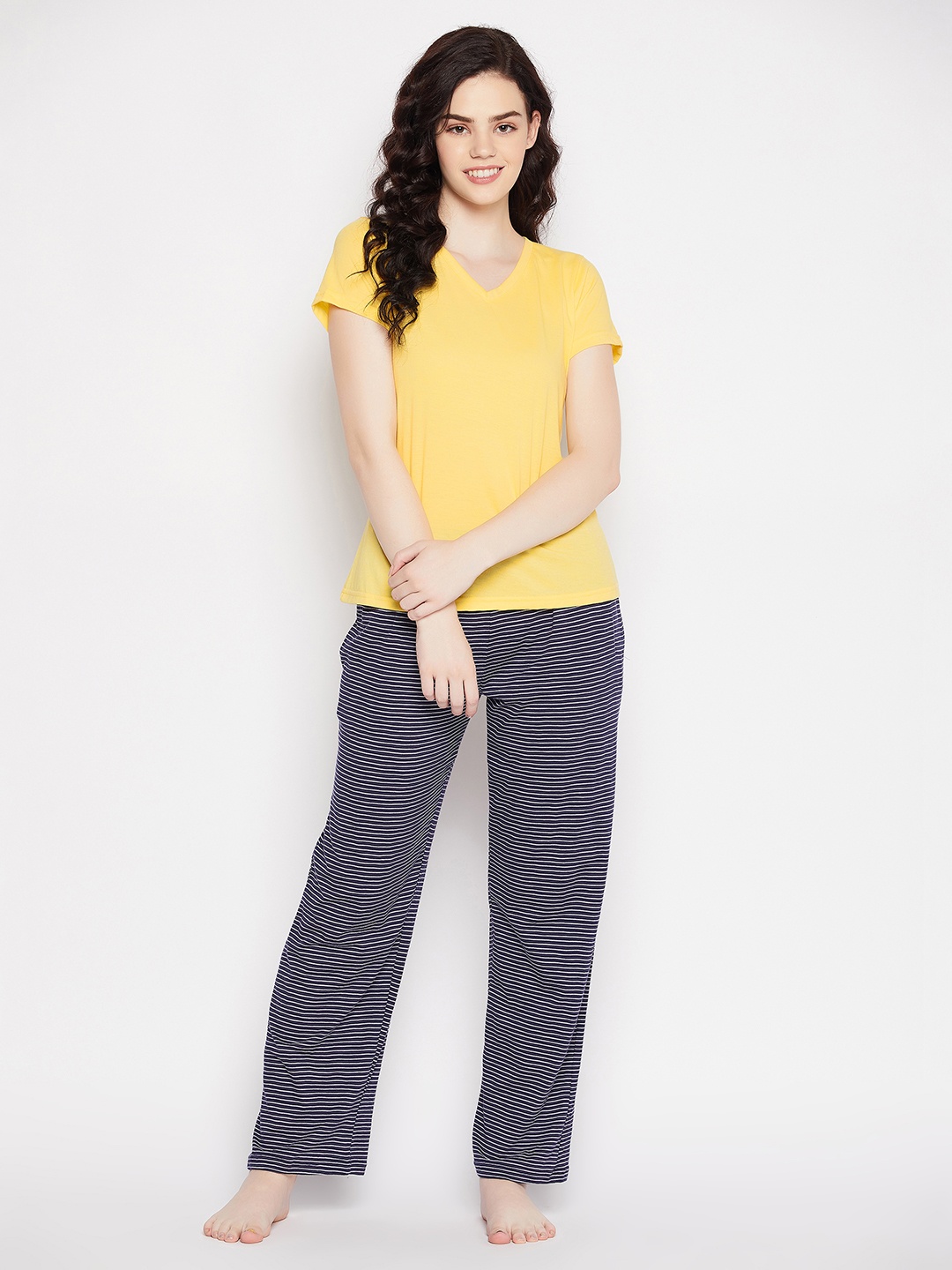 

Clovia Women Blue & Yellow Pure Cotton Night Suit