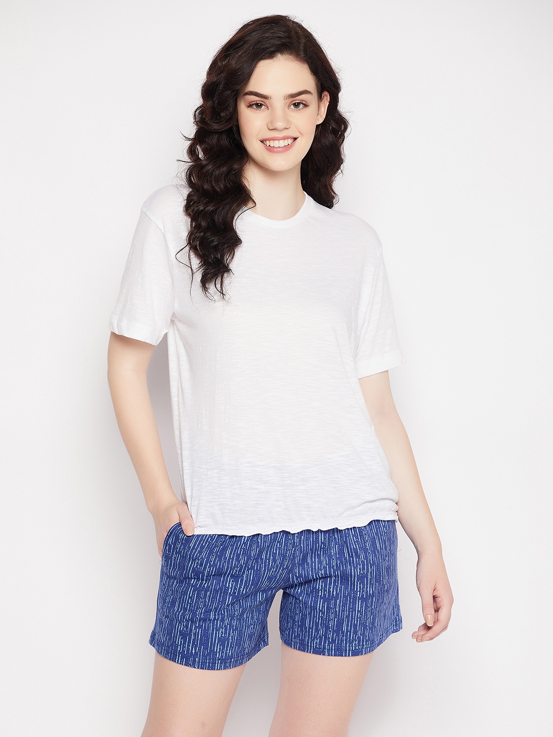 

Clovia Women Blue & White Pure Cotton Night suit