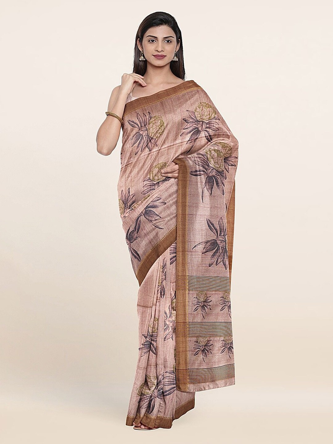 

Pothys Peach-Coloured & Grey Floral Jute Silk Saree
