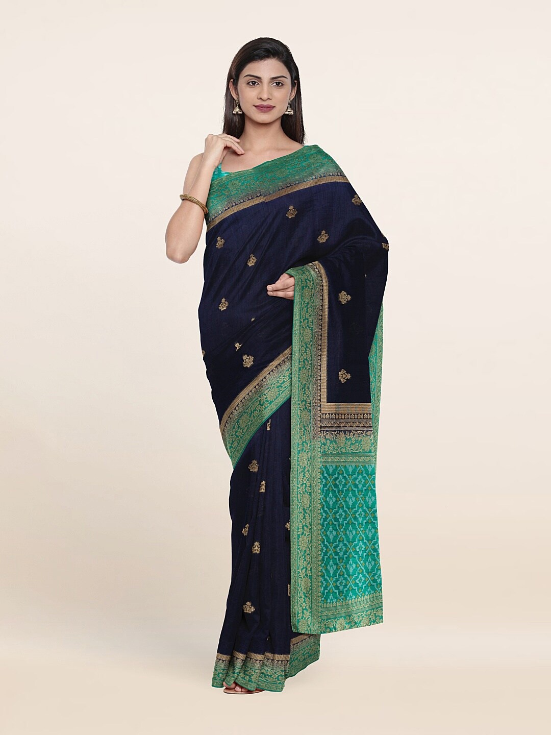 

Pothys Blue & Green Floral Zari Jute Silk Saree