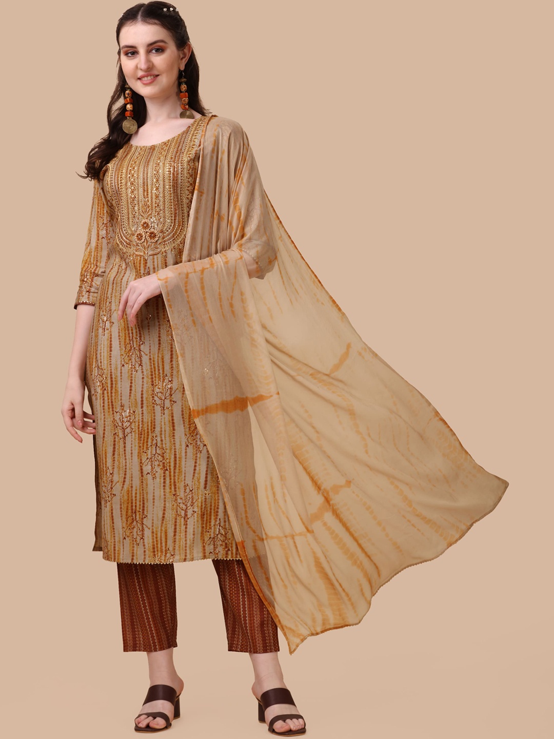 

Berrylicious Women Beige Ethnic Motifs Embroidered Kurta with Trousers & Dupatta