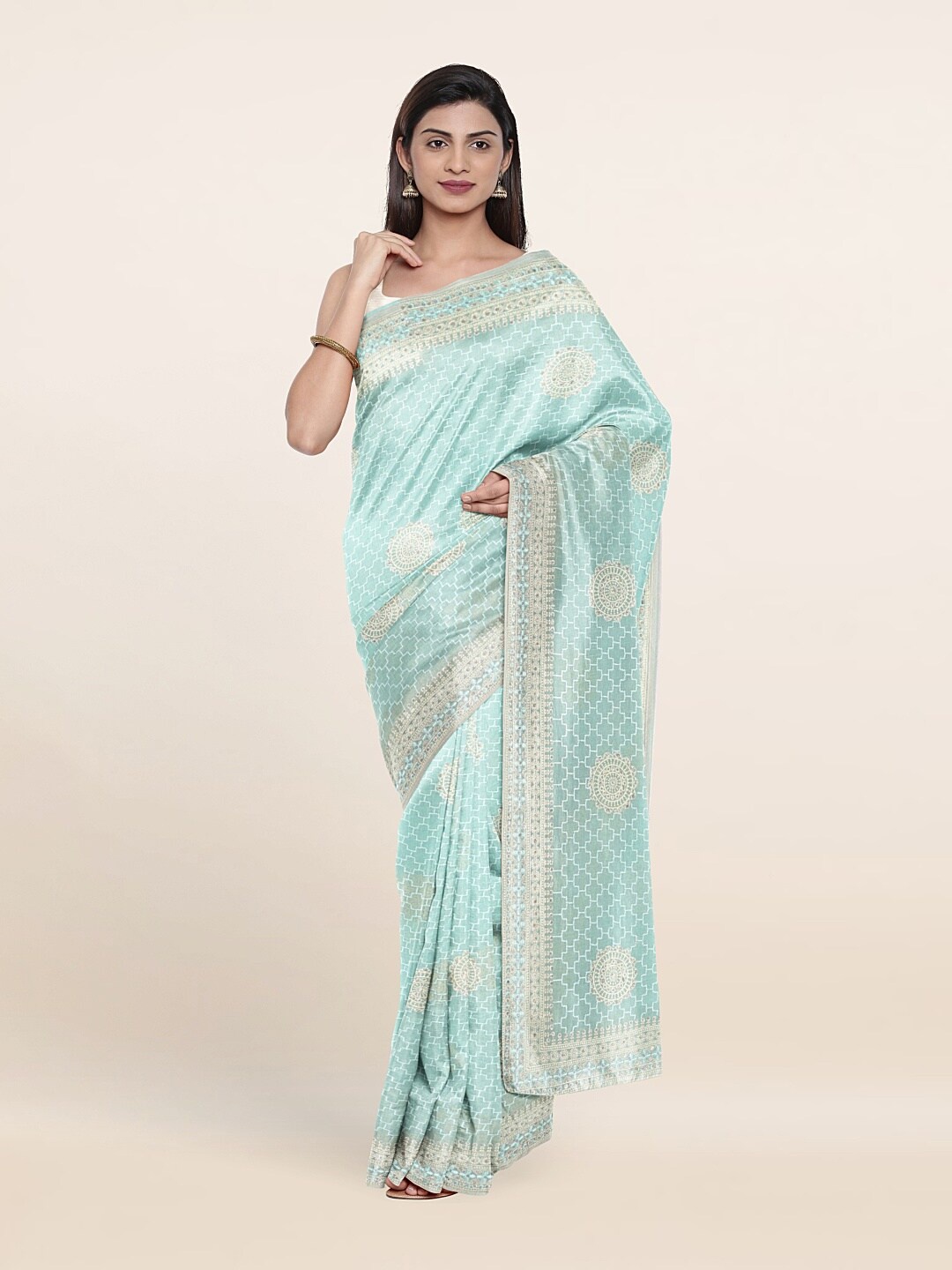 

Pothys Blue & Off White Floral Embroidered Saree