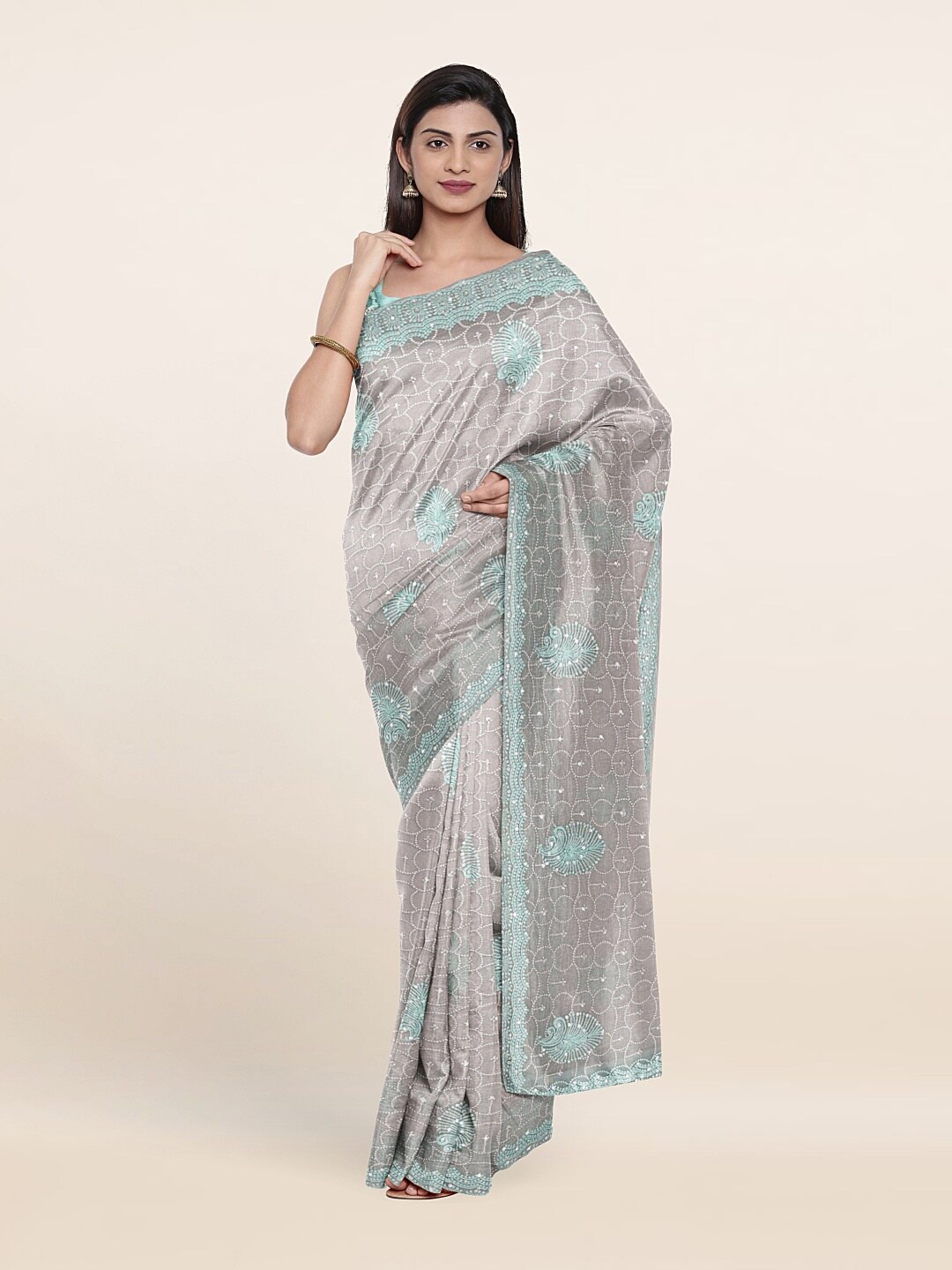 

Pothys Grey & Blue Floral Embroidered Georgette Saree