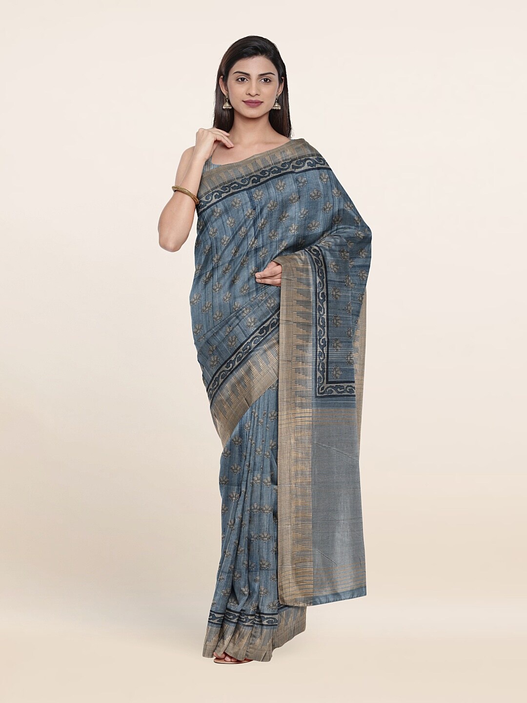 

Pothys Grey & Cream-Coloured Floral Jute Silk Saree