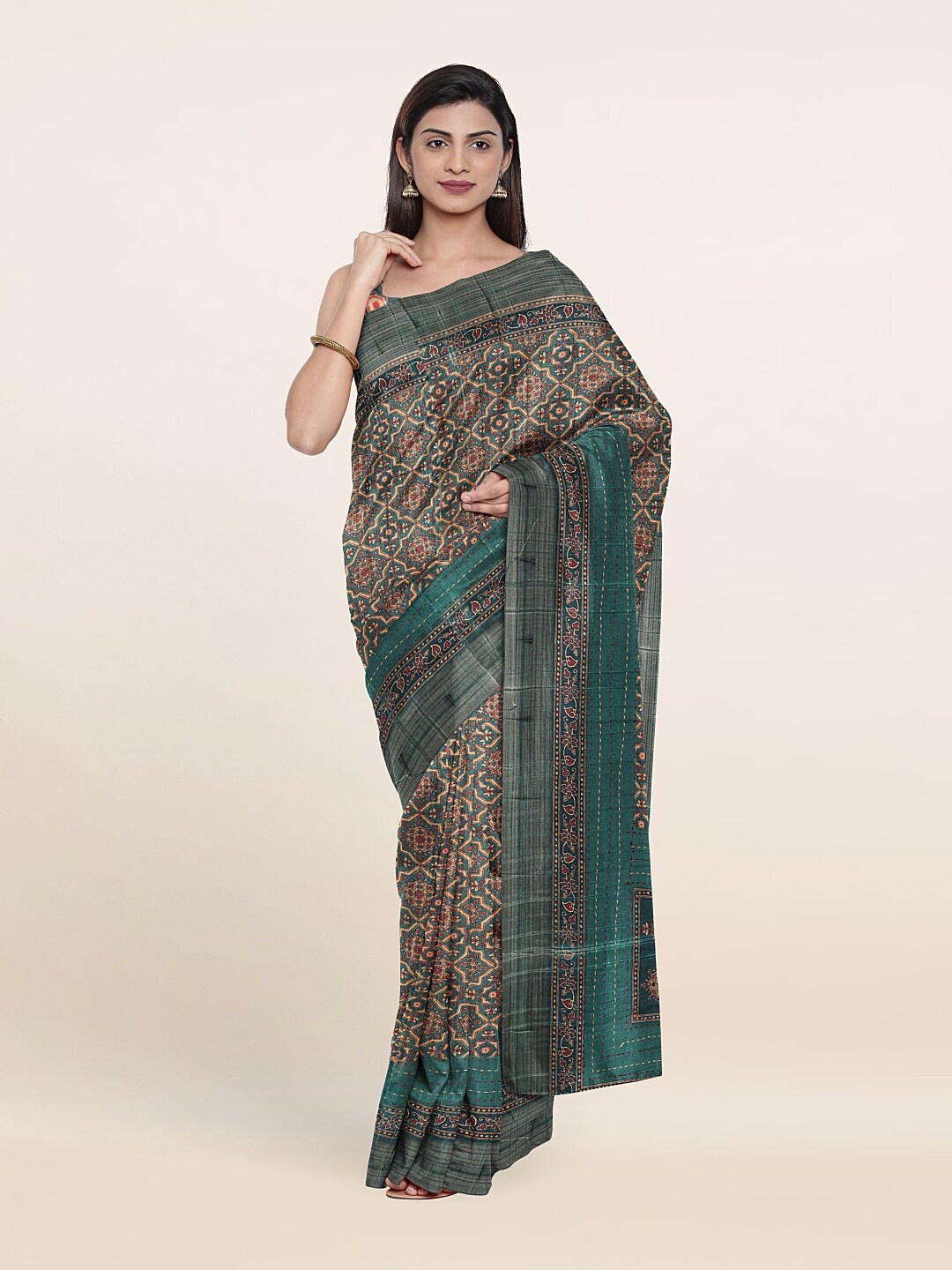 

Pothys Green & White Floral Jute Silk Saree