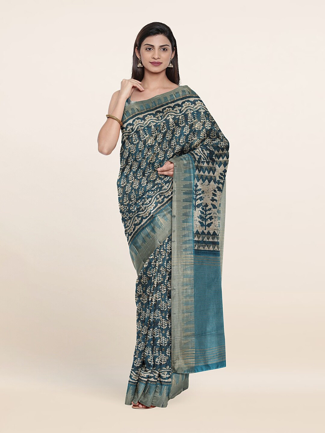 

Pothys Blue & Green Floral Jute Silk Saree