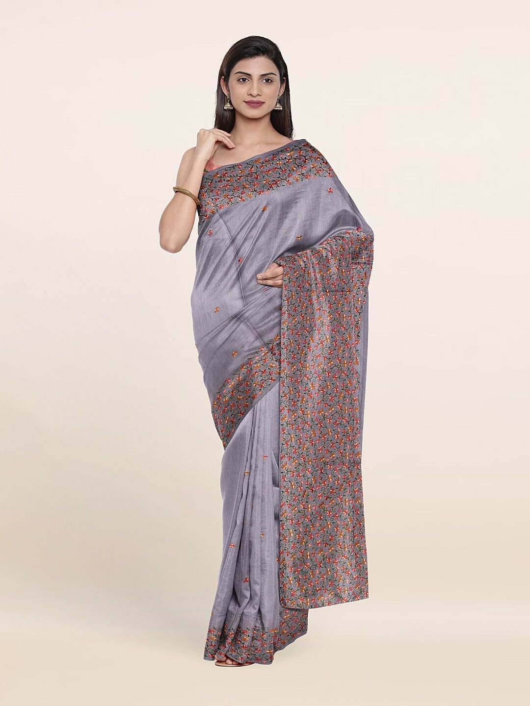 

Pothys Grey & Peach-Coloured Floral Embroidered Jute Silk Saree