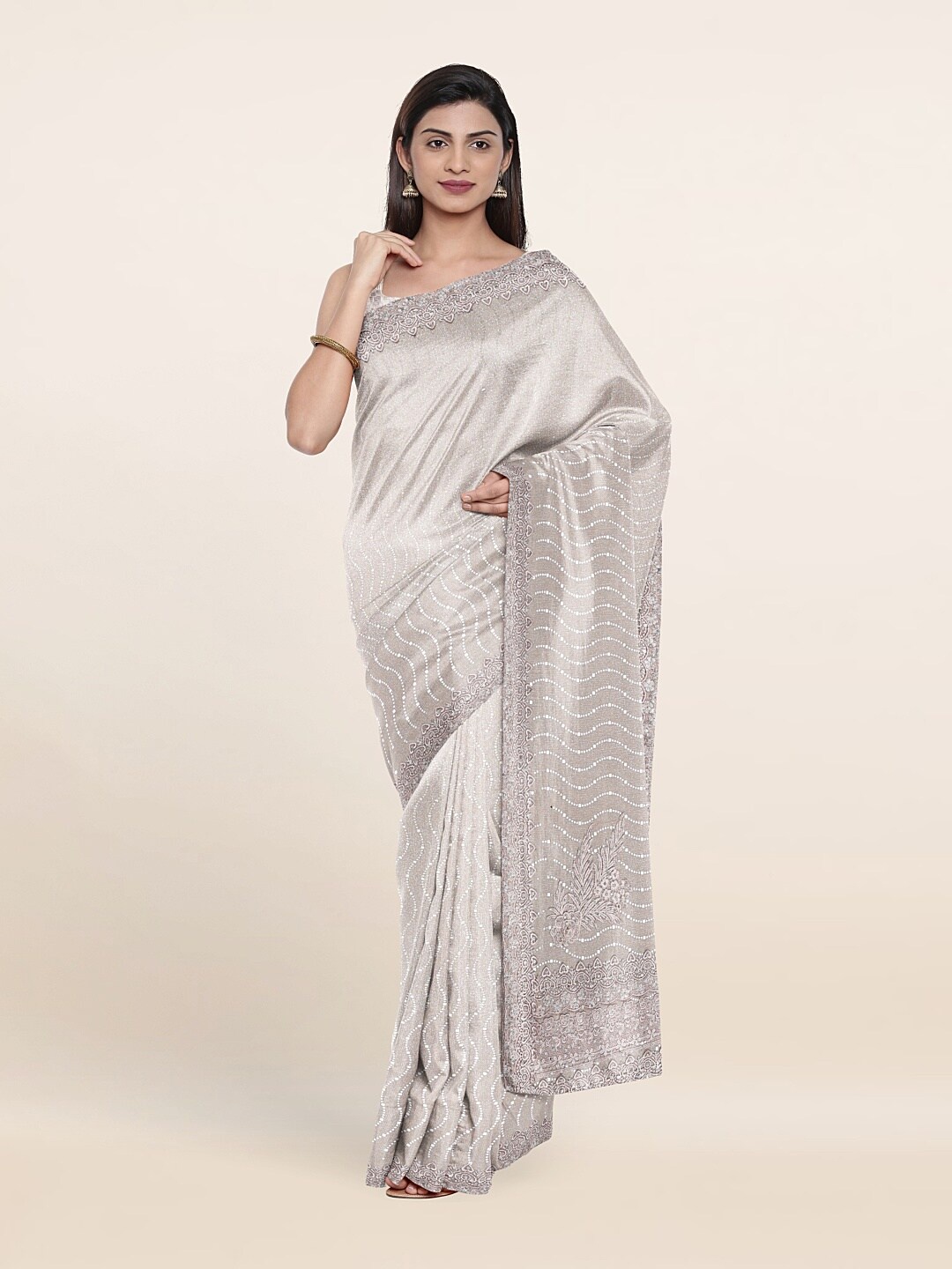 

Pothys Silver-Toned & White Embellished Beads and Stones Saree