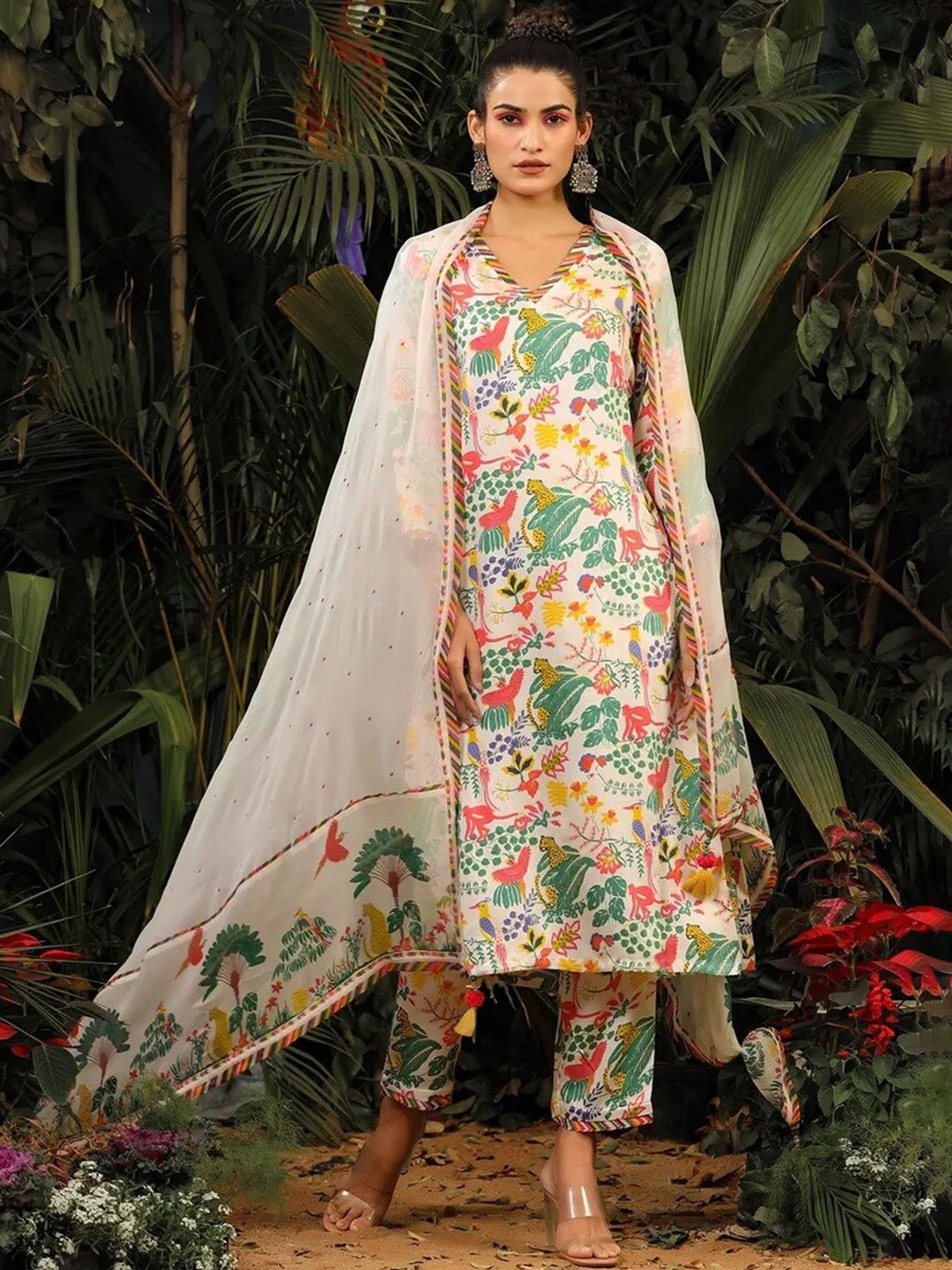 

Baise Gaba Women White Printed Kurta with Trousers & Dupatta