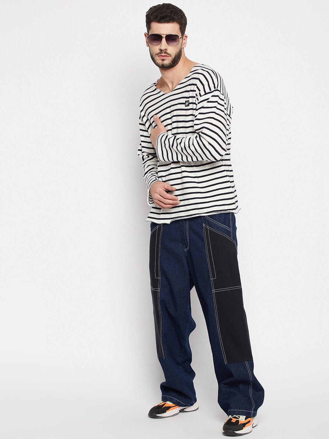 

FUGAZEE Men White & Black Striped Cotton Pullover