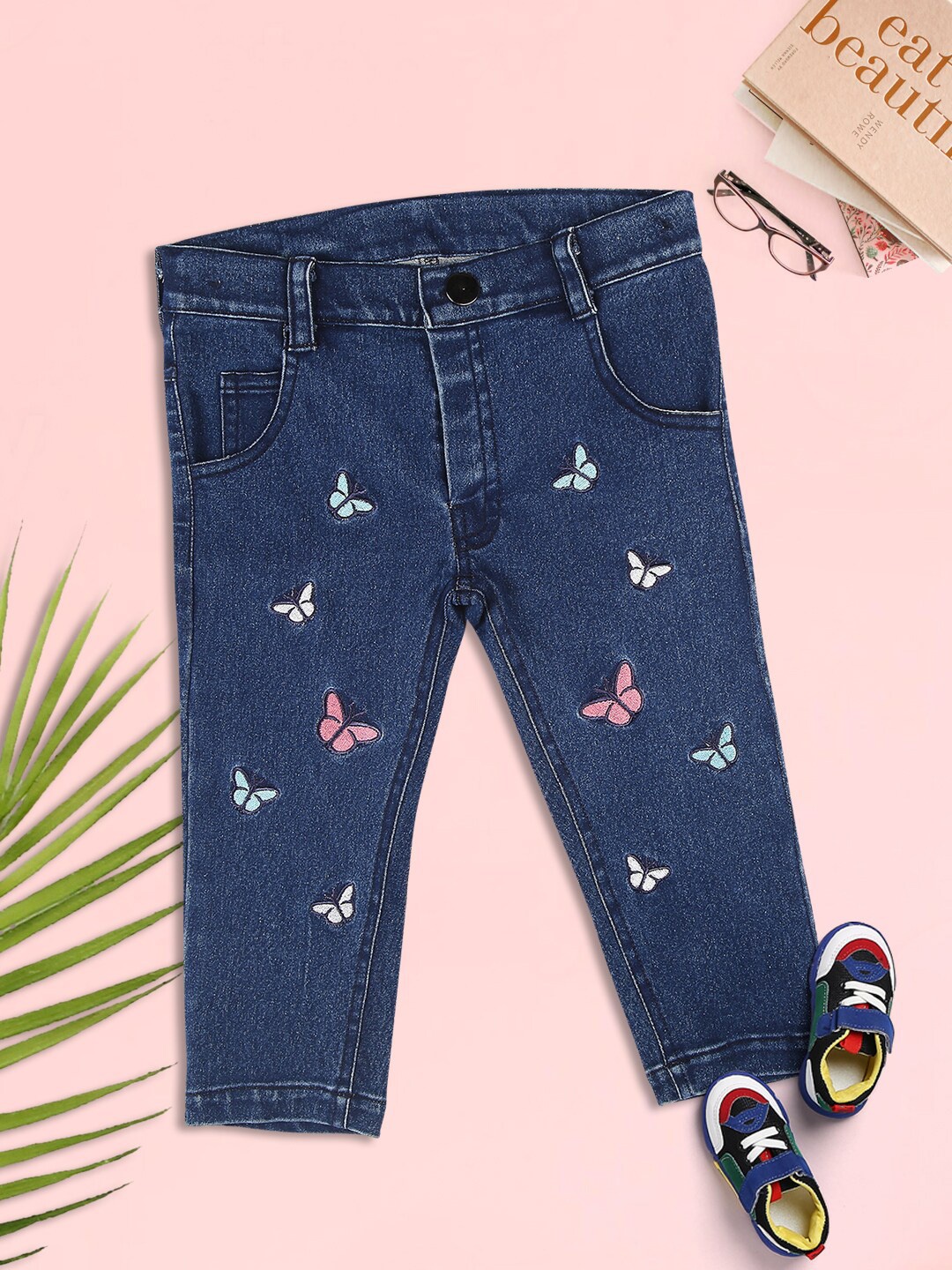 

MeeMee Girls Blue Embroidered Stretchable Jeans
