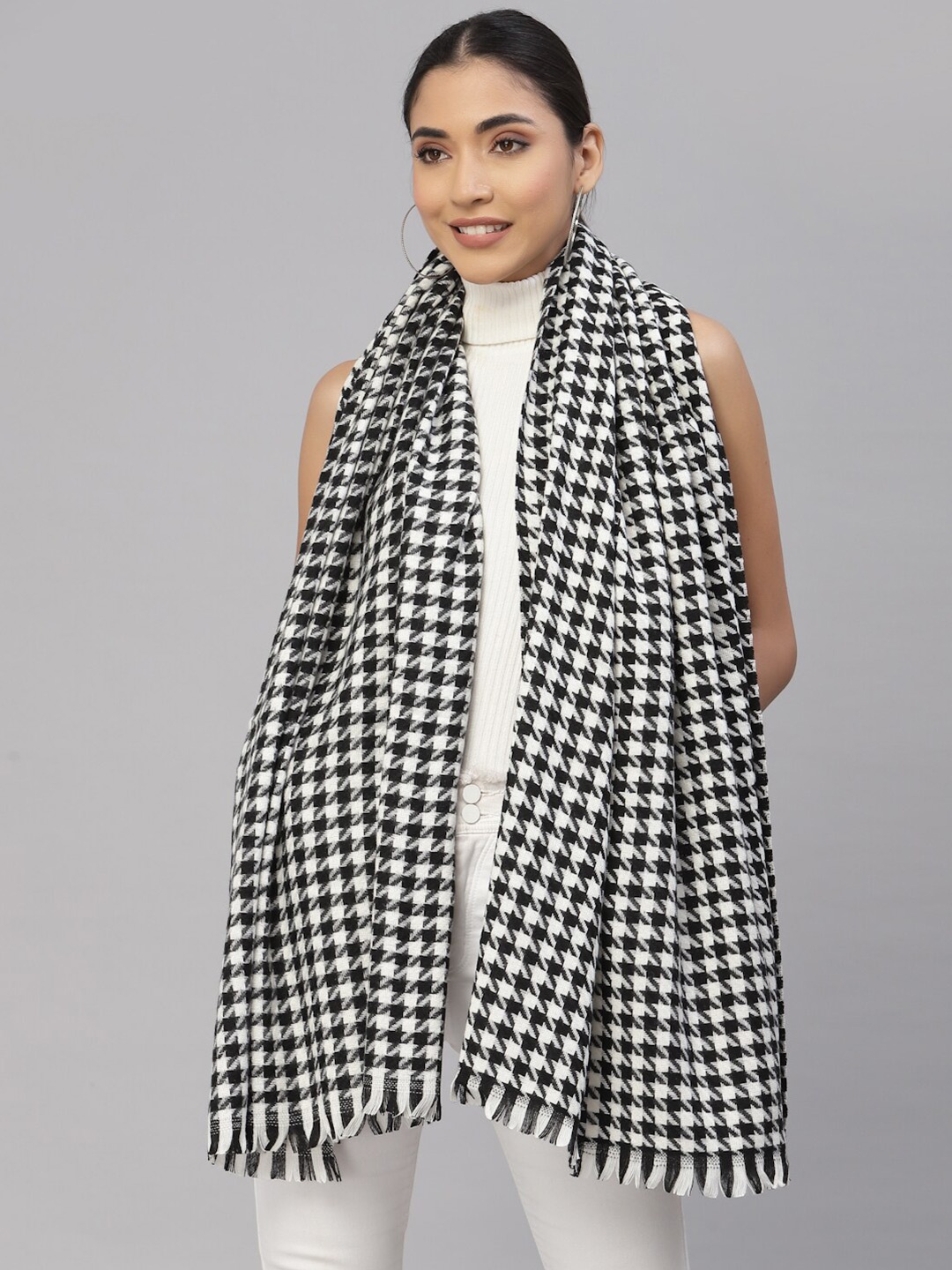 

Mafadeny Women Black & White Woven Design Stole
