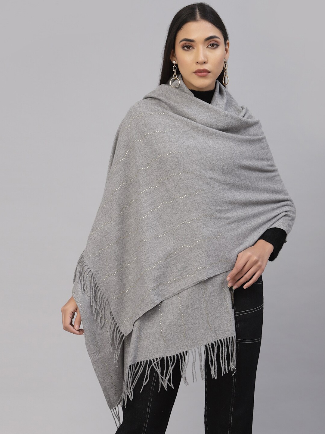 

Mafadeny Women Grey & White Stole