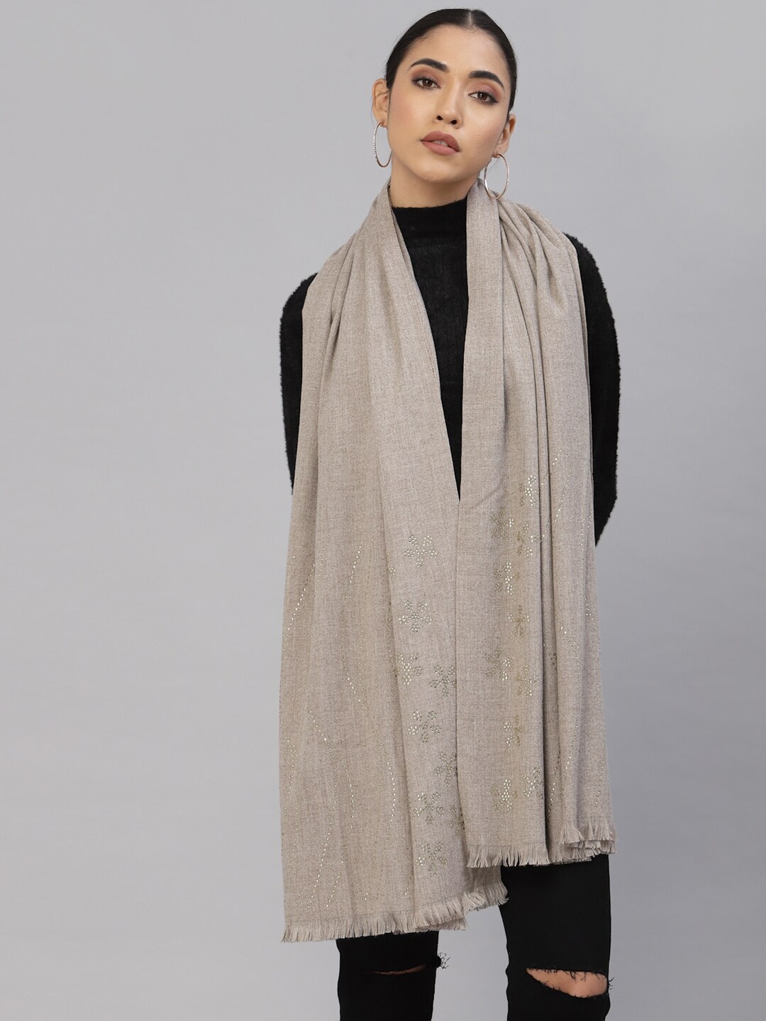 

Mafadeny Women Grey Stole