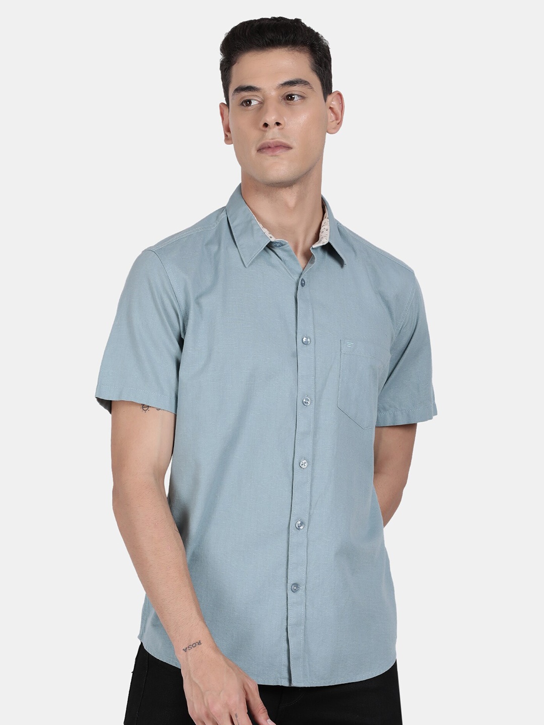 

t-base Men Blue Cotton Casual Shirt
