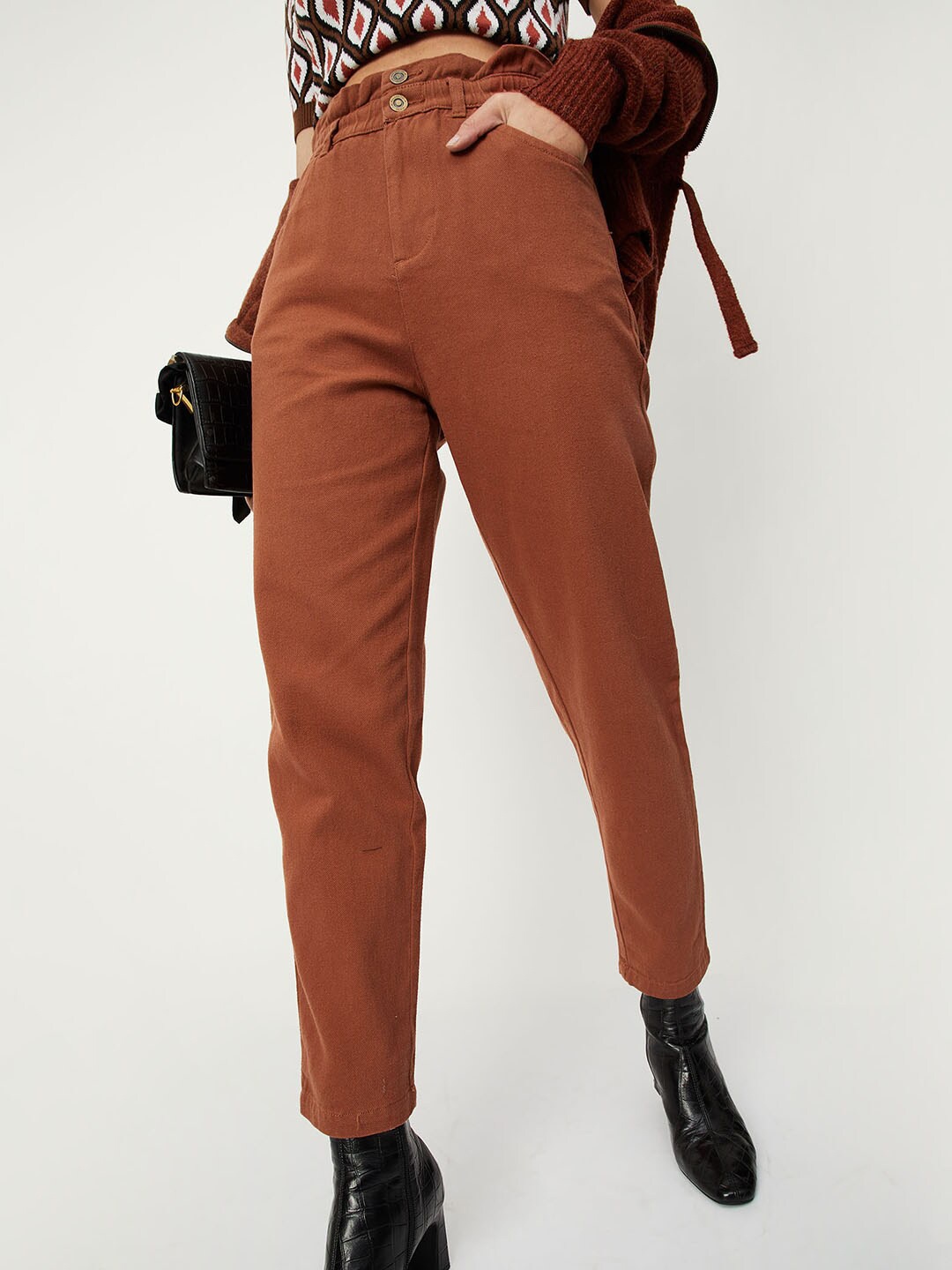 

max Women Brown Mid-Rise Regular Fit Pure Cotton Trousers