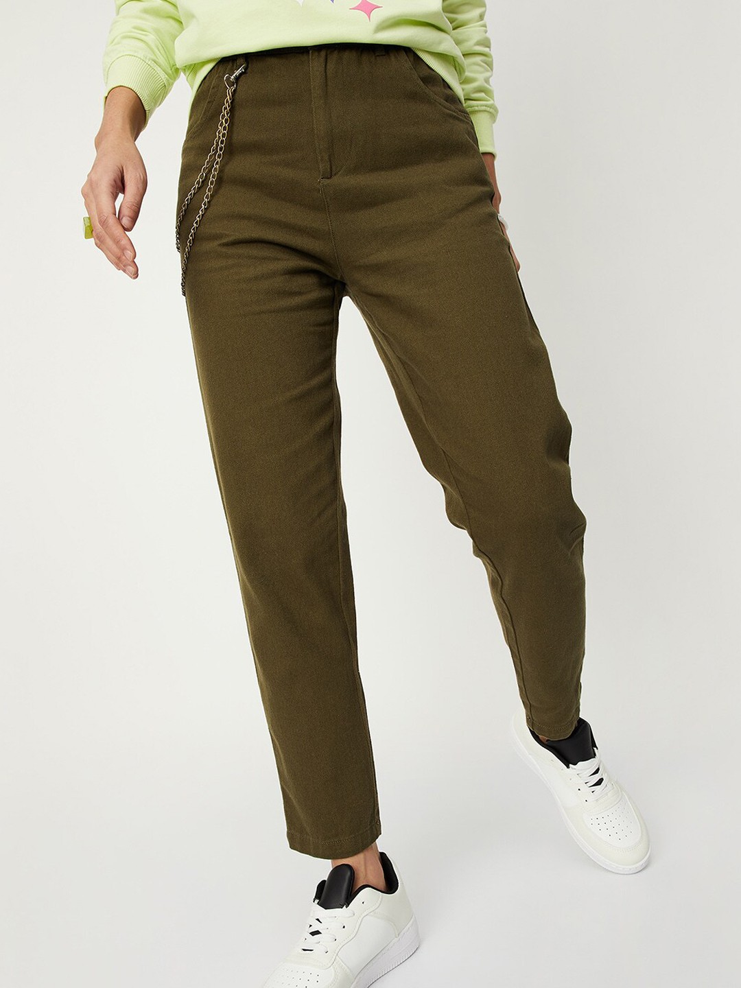 

max Women Green Mid-Rise Regular Fit Pure Cotton Trousers
