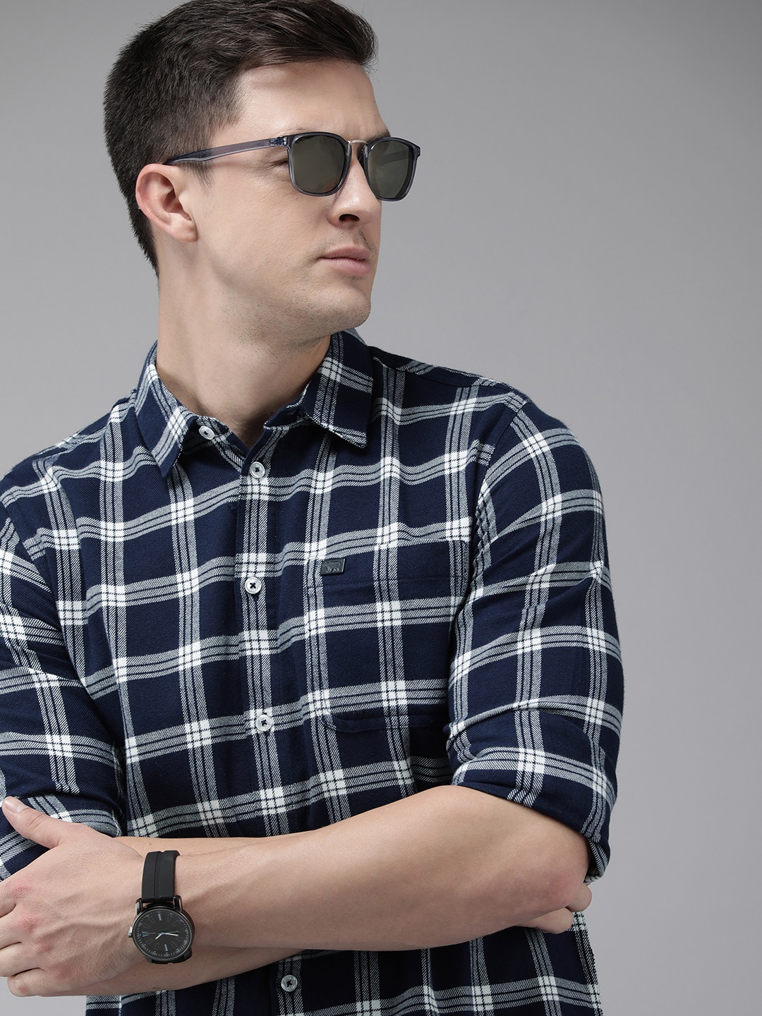 

THE BEAR HOUSE Men Navy Blue & White Pure Cotton Slim Fit Tartan Checked Casual Shirt