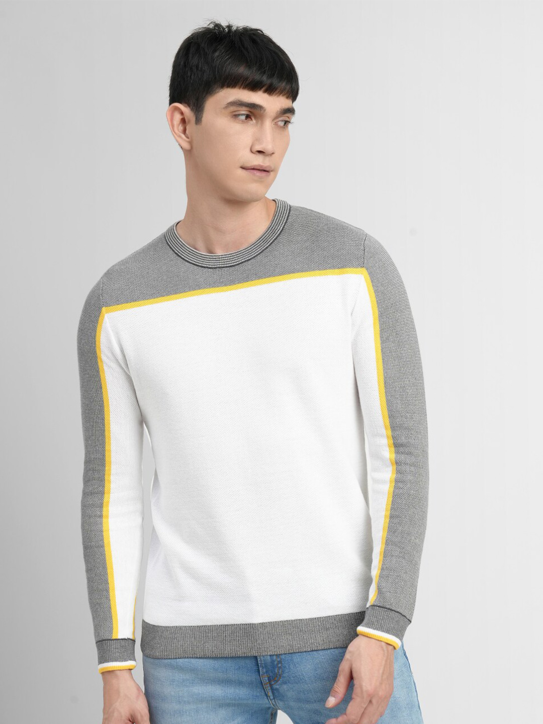 

Jack & Jones Men White & Grey Colourblocked Colourblocked Pullover