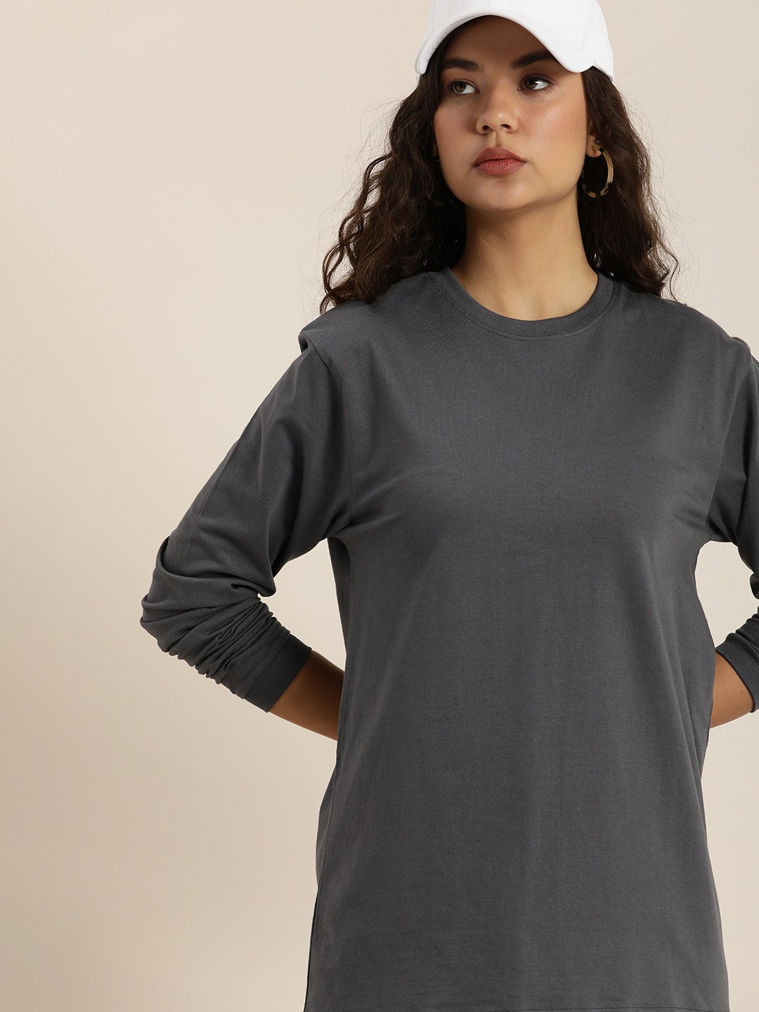 

Difference of Opinion Round Neck Pure Cotton Oversized Fit T-shirt, Grey
