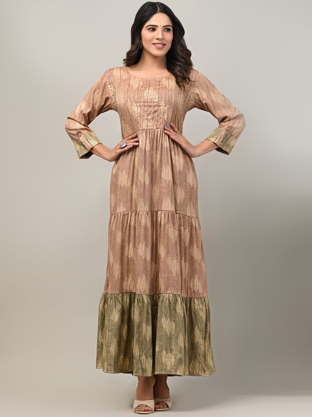 

DHRTI Women Brown Ethnic Motifs Flared Sleeves Thread Work Anarkali Kurta