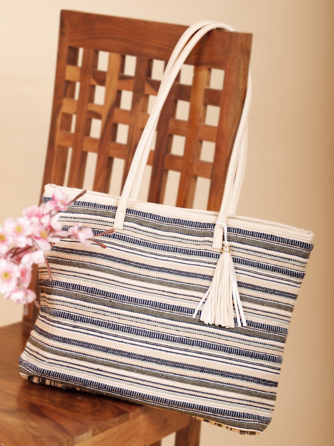 

DEEBACO Beige Structured Shoulder Bag with Tasselled